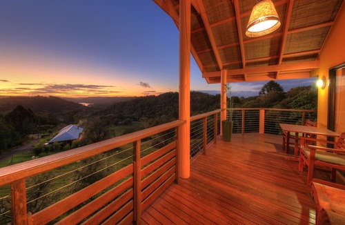 Balmoral Ridge Bed & Breakfast | Maleny Tropical Retreat Balinese B&B