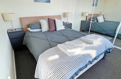 Phillip Apartment | Spacious & High in the Sky - 1bd 1bth Apt
