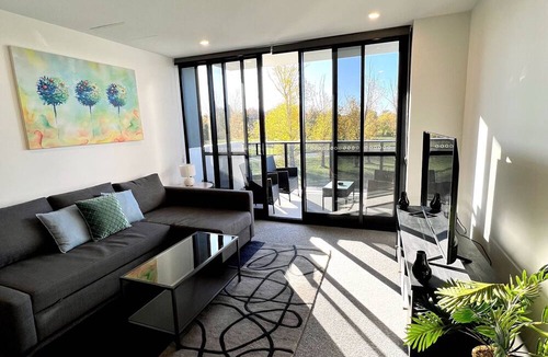 Phillip Apartment | Fab in Phillip - 2bd 2bth Apt