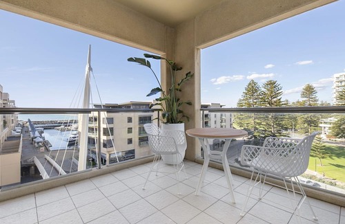 Glenelg Apartment | Belle Escapes - Park View Family Stay at the Pier