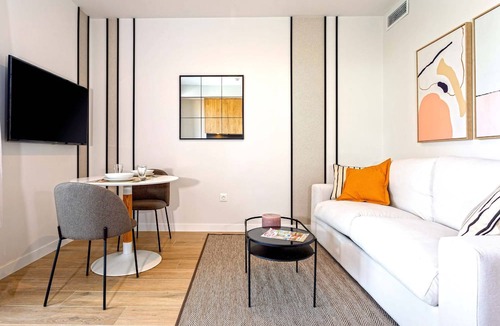 Distrito Norte Sierra Apartment | Genteel Home Arruzafa VII