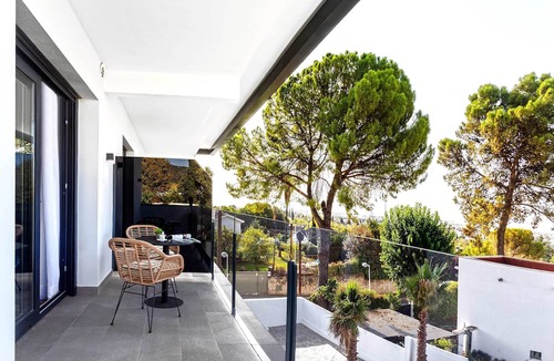 Distrito Norte Sierra Apartment | Genteel Home Arruzafa VII