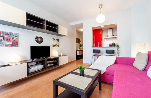 Centro Apartment | Holiday Home 'Ferrandiz' close to the Sea with Wi-Fi