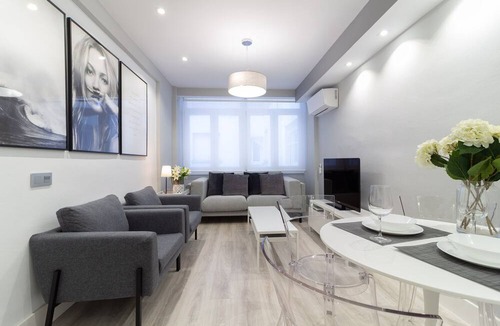 Ensanche Centro Apartment | XPCE SOHO MALAGA REFURBISHED APARTMENT IN TRENDY NEIGHBORHOOD