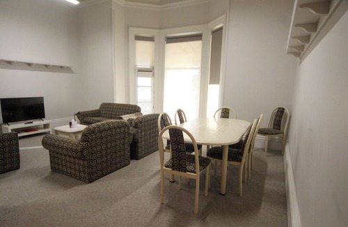Glenelg Apartment | Adelaide's Seaside Location - Glenelg Beach: Seafield Apartment No. 4, Upstairs, Shared balcony
