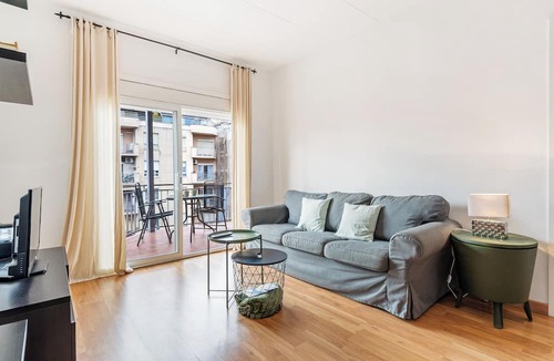Dreta de l'Eixample Apartment | Cute 3 bedroom flat with a nice terrace very near Sagrada Familia