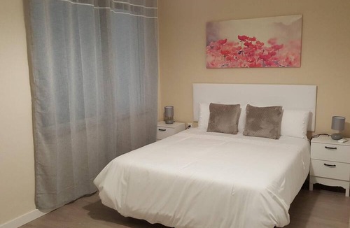Centro Comercial Apartment | Eduardo Lucena 5, Medina Azahara