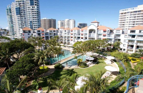 Coolangatta Apartment | Calypso Plaza 403 - Coolangatta Beachfront