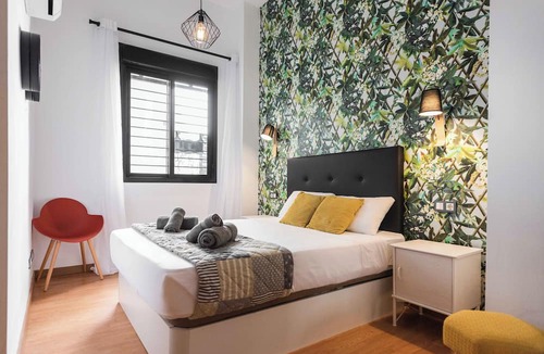 La Merced Apartment | New 1-Bedroom Apt in Downtown Malaga with FREE Parking & Rooftop Pool