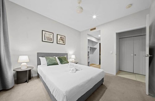 Macgregor Apartment | Southside 2BR Apt Near Garden City & Sunnybank