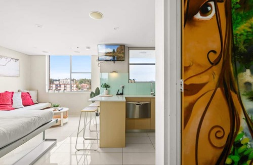 Bondi Apartment | Bondi Studio Apartment with Pool & Rooftop Views