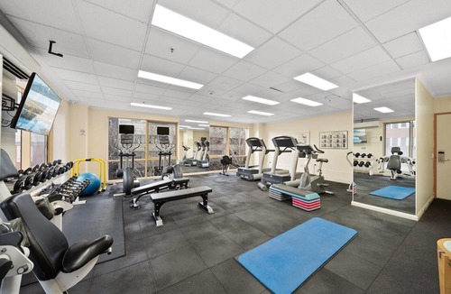 City East Apartment | Central ACT Studio with Indoor Pool and Gym