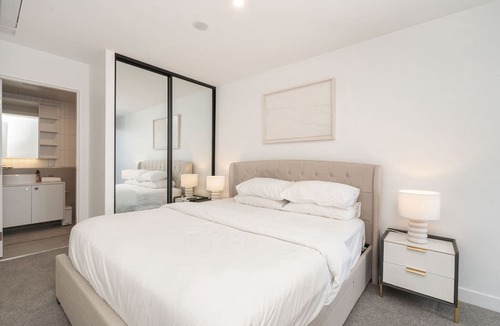 Phillip Apartment | Modern 2-Bed Apartment with Premium Amenities