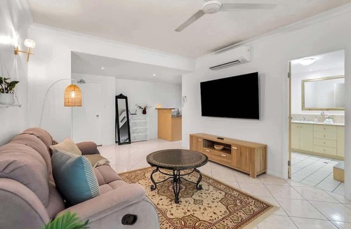 Cairns North Apartment | The Lakes Escape—Resort Living by Botanic Gardens