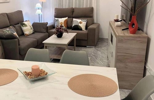 La Trinidad-San Juan y Todos los Santos Apartment | Parking. Entre Patios Centro