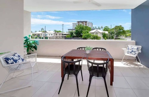 Cairns North Apartment | Coastal 2-Bed with Parking & Pool by the Ocean