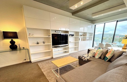 City West Apartment | Nice in New Acton - 2bd 2bth Apt