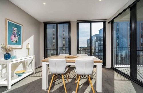 Kingston Apartment | Paradise in popular Pier Complex Apt in Kingston