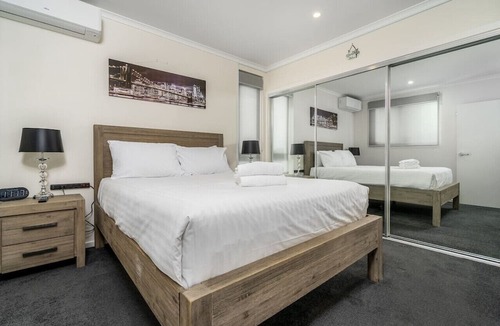 Gungahlin Apartment | 2BR Apt in the heart of the Gungahlin Town Centre!