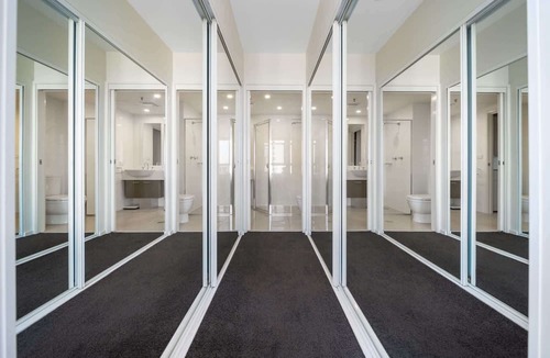 City West Apartment | Glorious Central Canberra 1-Bed with Sauna