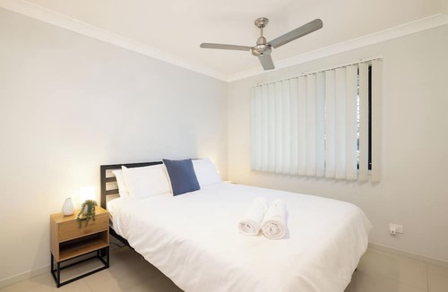 Rocklea Apartment | Smart Suites Self Check-in Apartments - 21 Darnley