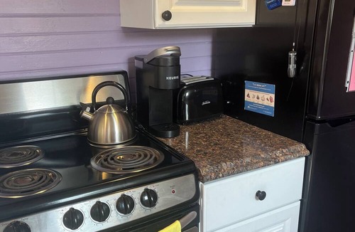 Edinboro Cottage | Quaint Lakeside Cottage in Edinboro just steps from the lake!