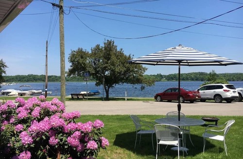 Edinboro Cottage | Quaint Lakeside Cottage in Edinboro just steps from the lake!