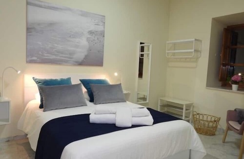 La Catedral Apartment | Calleja de la Mezquita · 1 Bedroom · 1 Bathroom