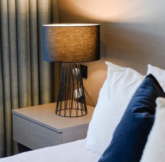 North Ryde Apartment | Modern 1BR Apt 1KM to Macquarie Park Station