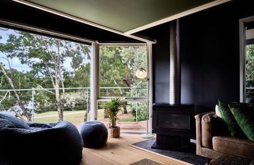 Daylesford House | Boatshed Villas by Istana - Green Door