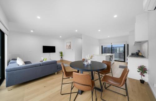 Mernda Bed & Breakfast | brand new entire house in Mernda