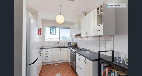 Henley Beach South Apartment | Beach Base Steps from Henley Square