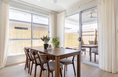 Pallara House | Modern 4-Bedroom Home in Pallara - Free Parking Close to Brisbane