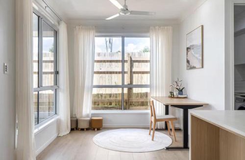 Pallara House | Modern 4-Bedroom Home in Pallara - Free Parking Close to Brisbane