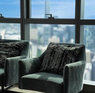 Brisbane Central Business District Apartment | Meriton Soleil Breathtaking Views Heated Pool Gym C36
