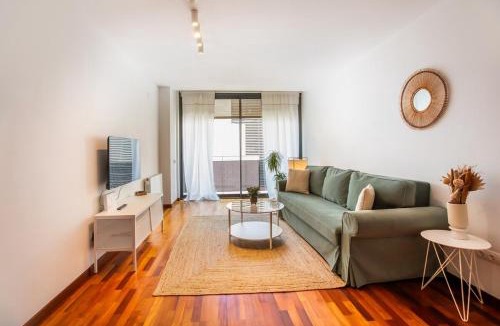 El Port Apartment | Mai&Maud Fira Apartment