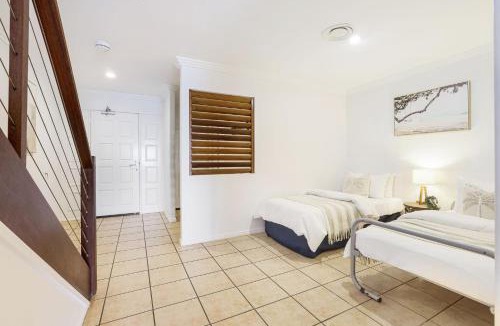 Coral Cove House | Ocean Fairways Getaway - Beachfront Townhouse