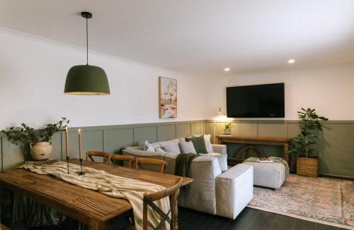 Mount Gambier House | The Stationhouse Boutique Stay - Walk to it All