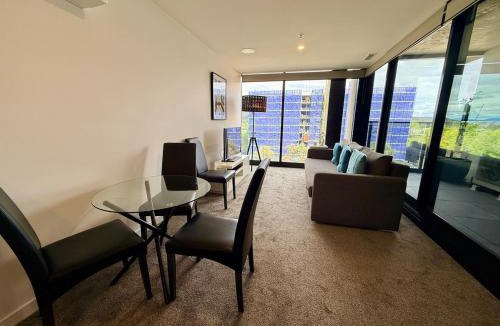 Braddon Apartment | Midnight Luxe 1BR 1Bath 1Car 506 in the heart of Braddon Pool Sauna Gym Park