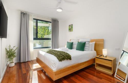 Kingston Apartment | Ground Floor Apartment with Park Views, Kingston - Hosted by Canstay