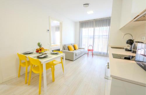 Castelldefels Apartment | Castell Beach Aparthotel