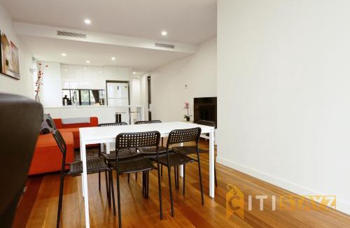 Braddon Apartment | Braddon CBD Provenance 2BR 2BA Apt and Parking