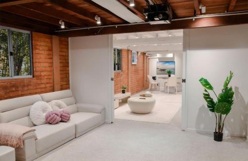 Greenslopes House | Greenslopes Retreat Stylish Stay near Hospital