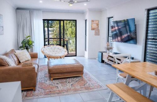 Airlie Beach Apartment | The Shell Shack on Whisper Bay