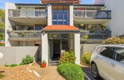 Kingston Apartment | Stylish 2-Bed Apartment Near Kingston Foreshore