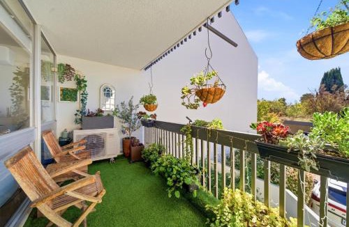 Kingston Apartment | Stylish 2-Bed Apartment Near Kingston Foreshore
