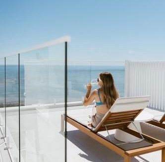 Aldinga Beach House | Sunsets Aldinga Beach, 4 king rooms, rooftop, incredible views