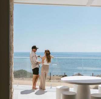 Aldinga Beach House | Sunsets Aldinga Beach, 4 king rooms, rooftop, incredible views