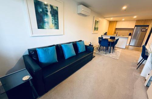 Braddon Apartment | Midnight Luxe 2BR 2Bath 508 L5 in the heart of Braddon Pool Sauna Gym 1 Secure Parking Space Wifi Wine