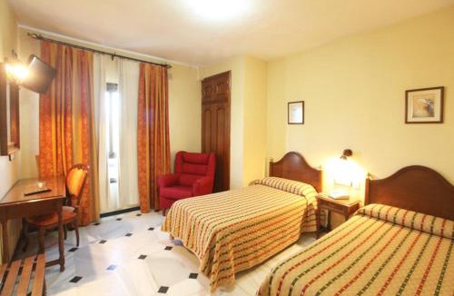 Centro Comercial Hotel | El Cisne